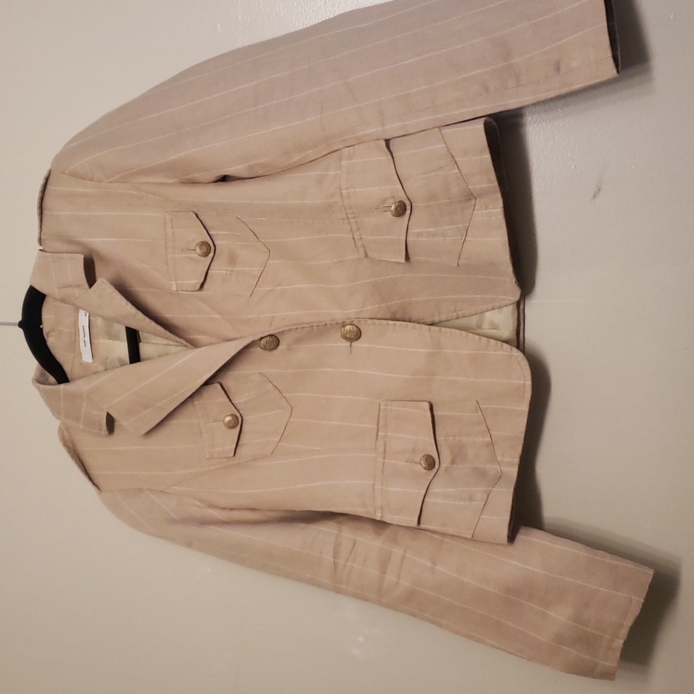 Yumi mazao blazer size 42 (M) two front pockets